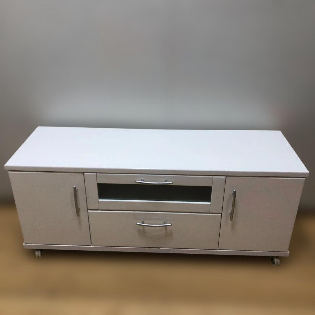 送料無料 テレビ台 ローボード 白 キャスター付き ガラス扉 250803-3