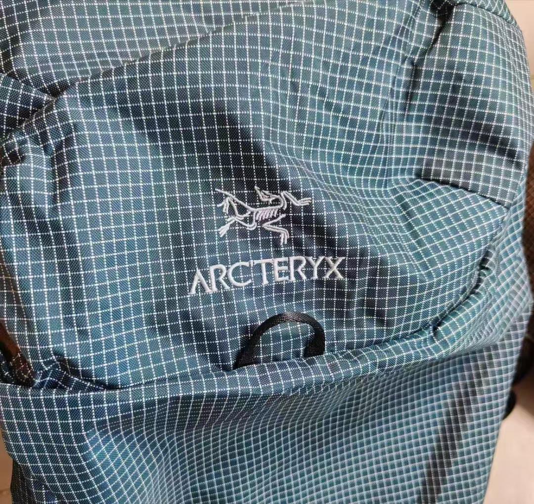ARC'TERYX チェック柄バックパック15L