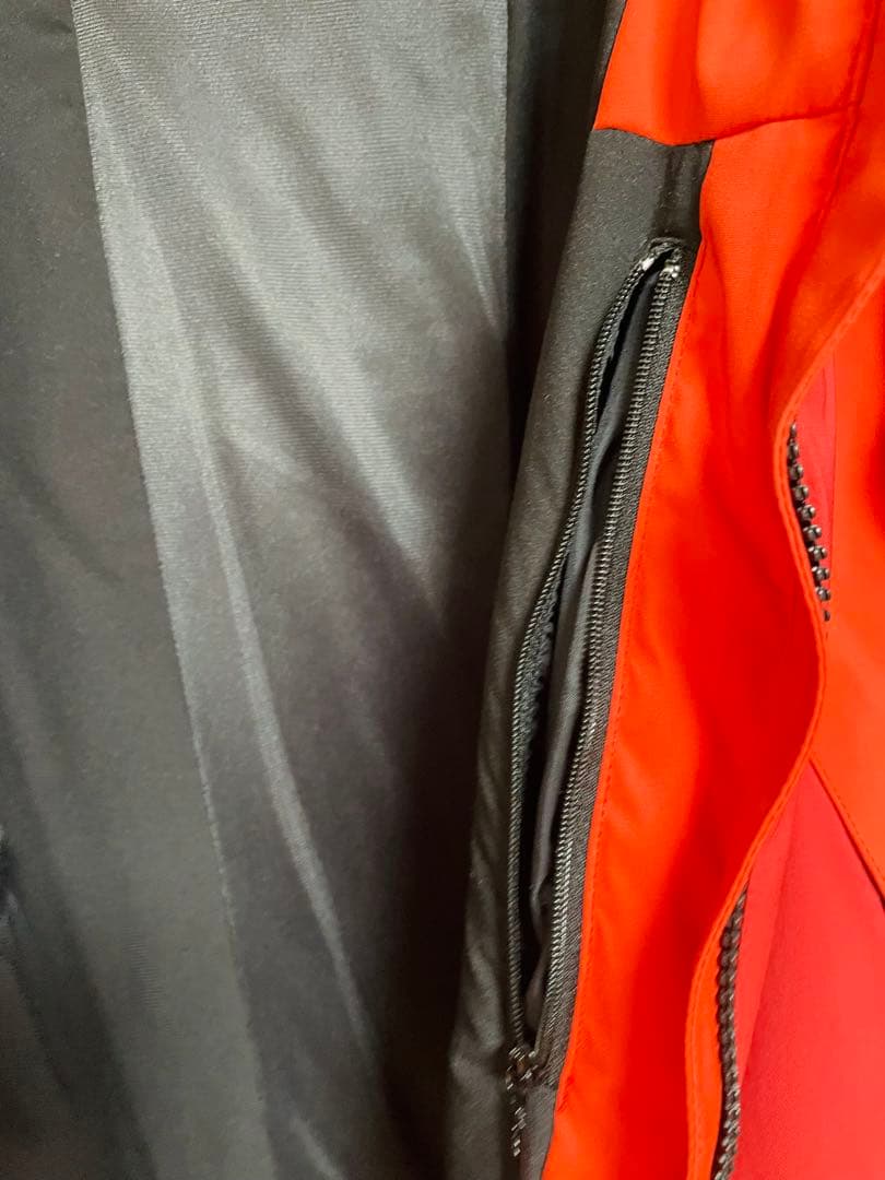 Goldwin 赤 フード付きスキーウェア 上下セット