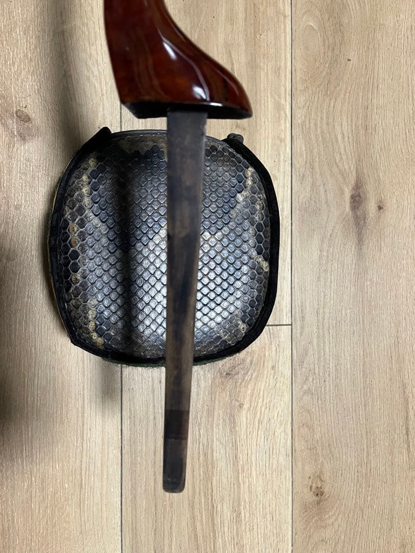 沖縄三線　真嘉比型　重さ測りました。