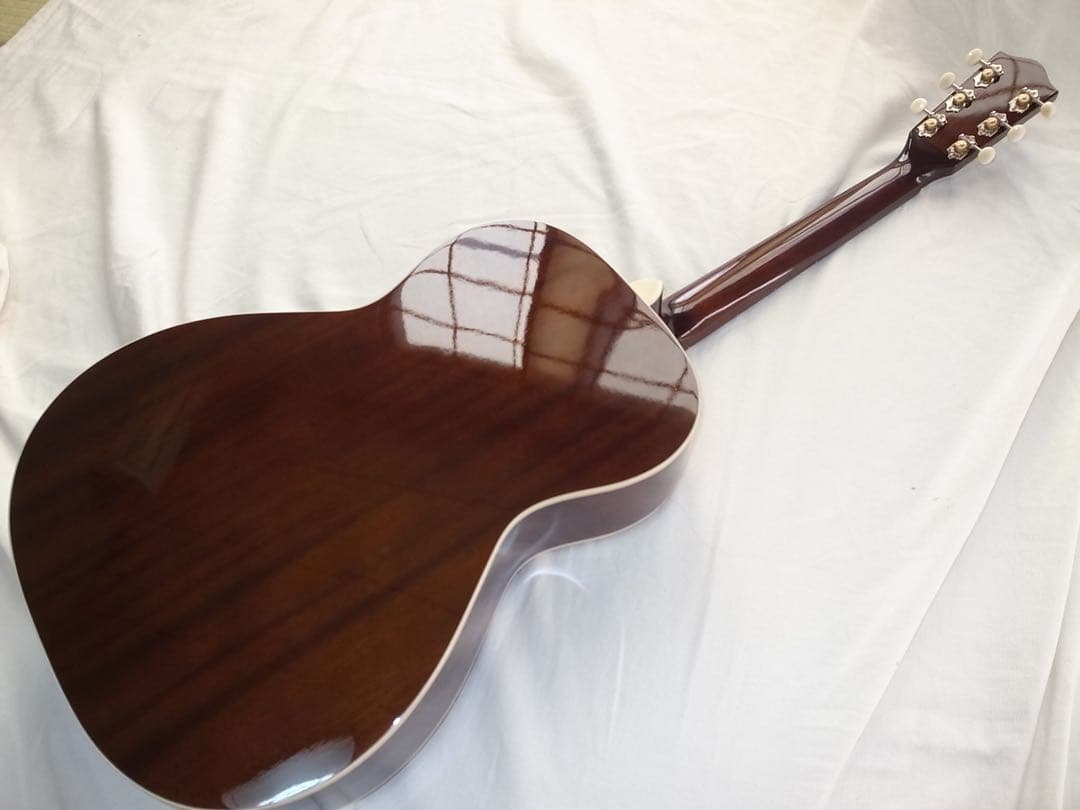 a*a様 美品　Headway HL-V085 SE トップ単板　エレアコ　２０