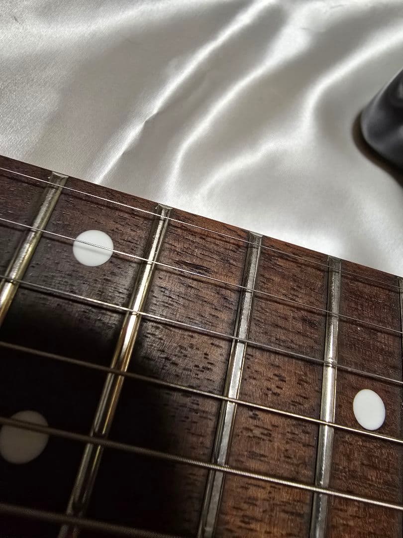 FERNANDES SSH-40 ストラト