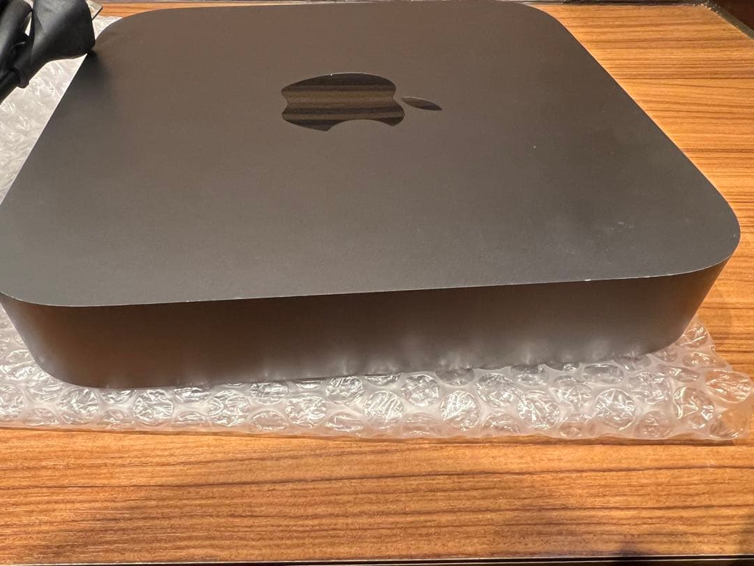 Apple Mac mini 2018 スペースグレー