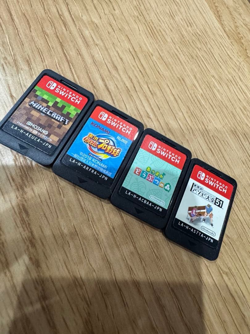Nintendo Switch 本体　赤/青 Joy-Con 箱付き　ソフト5