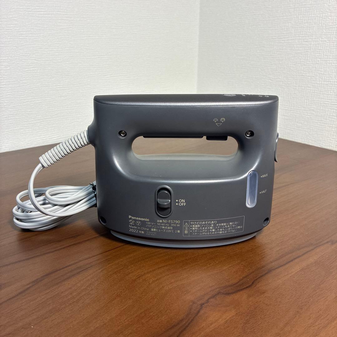 Panasonic 衣類スチーマー NI-FS790-K カームブラック