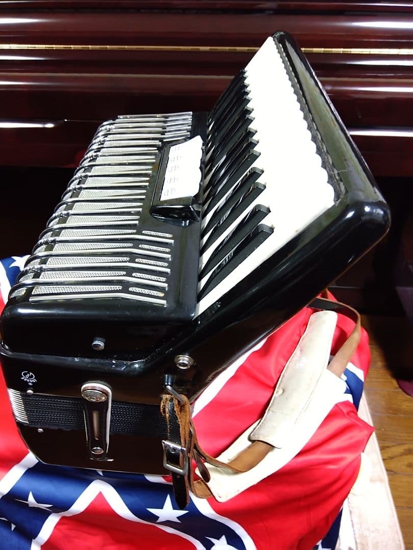 【動作現状品】YAMAHA 〈YA-80〉 アコーディオン 独奏用最高級モデル