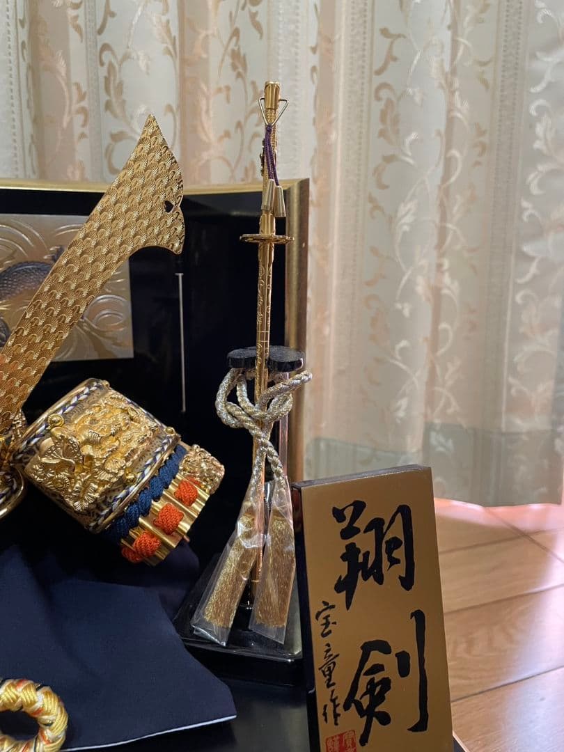 ミニ兜　翔剣兜　ミニ平飾り