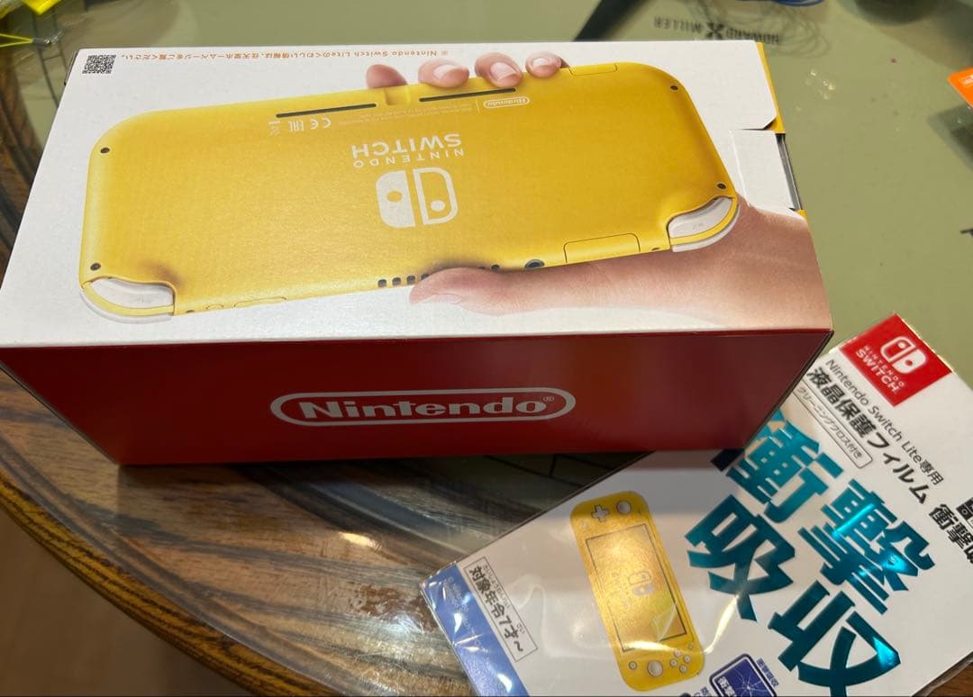 任天堂スイッチライト本体NintendoSwitchlite新品未開封 イエロー