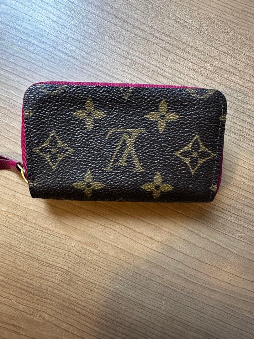 周りと差がつく！Louis Vuitton モノグラム 名刺入れ