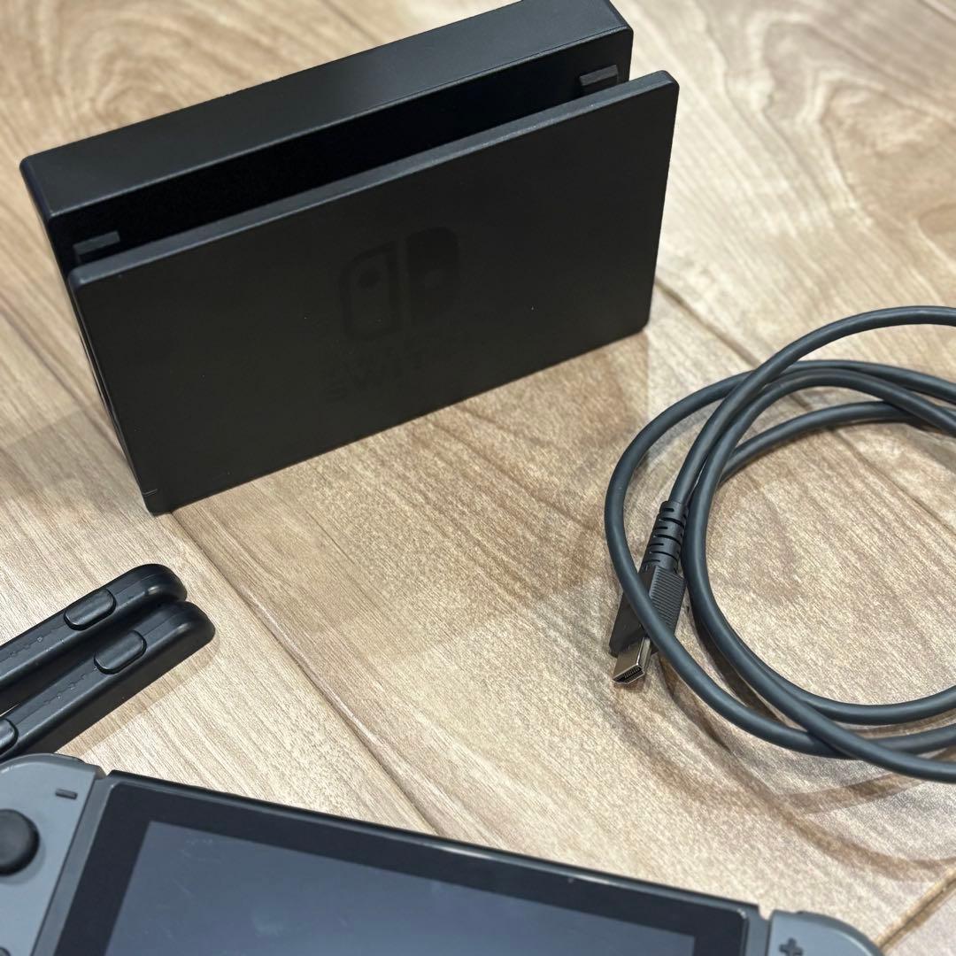 【美品】Nintendo Switch 本体 グレー 付属品付き