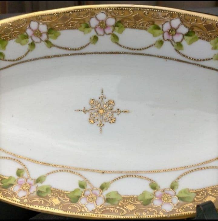 美品「オールドノリタケ 金彩点盛り上げ花絵 深皿 （深鉢)