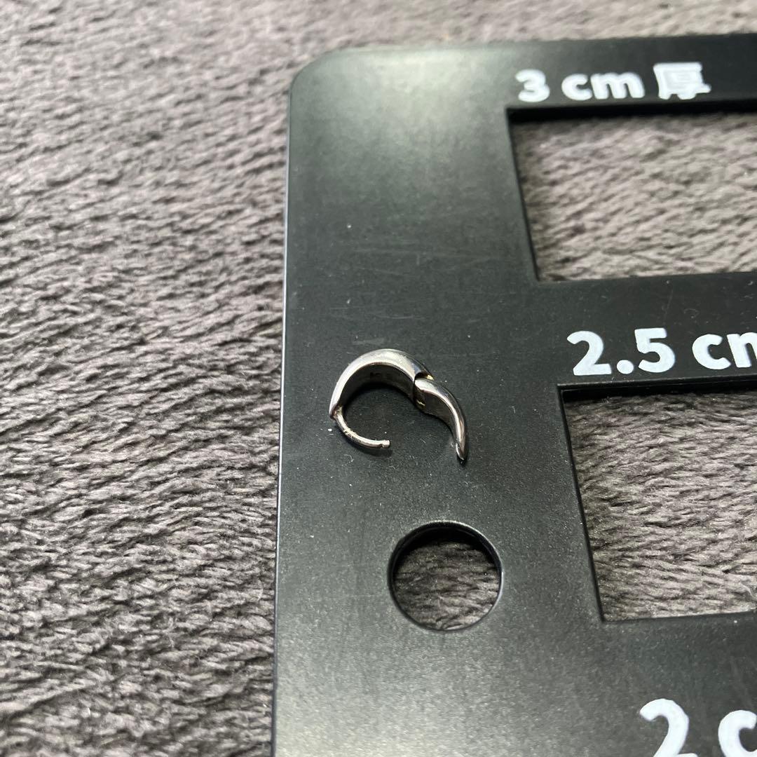 トムウッド　ice huggie アイス　ハギー　ピアス　イヤリング　イヤカフ