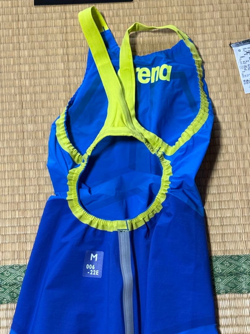 美品　アリーナ　高速水着　競泳水着　アルティメットアクアフォースX mf M