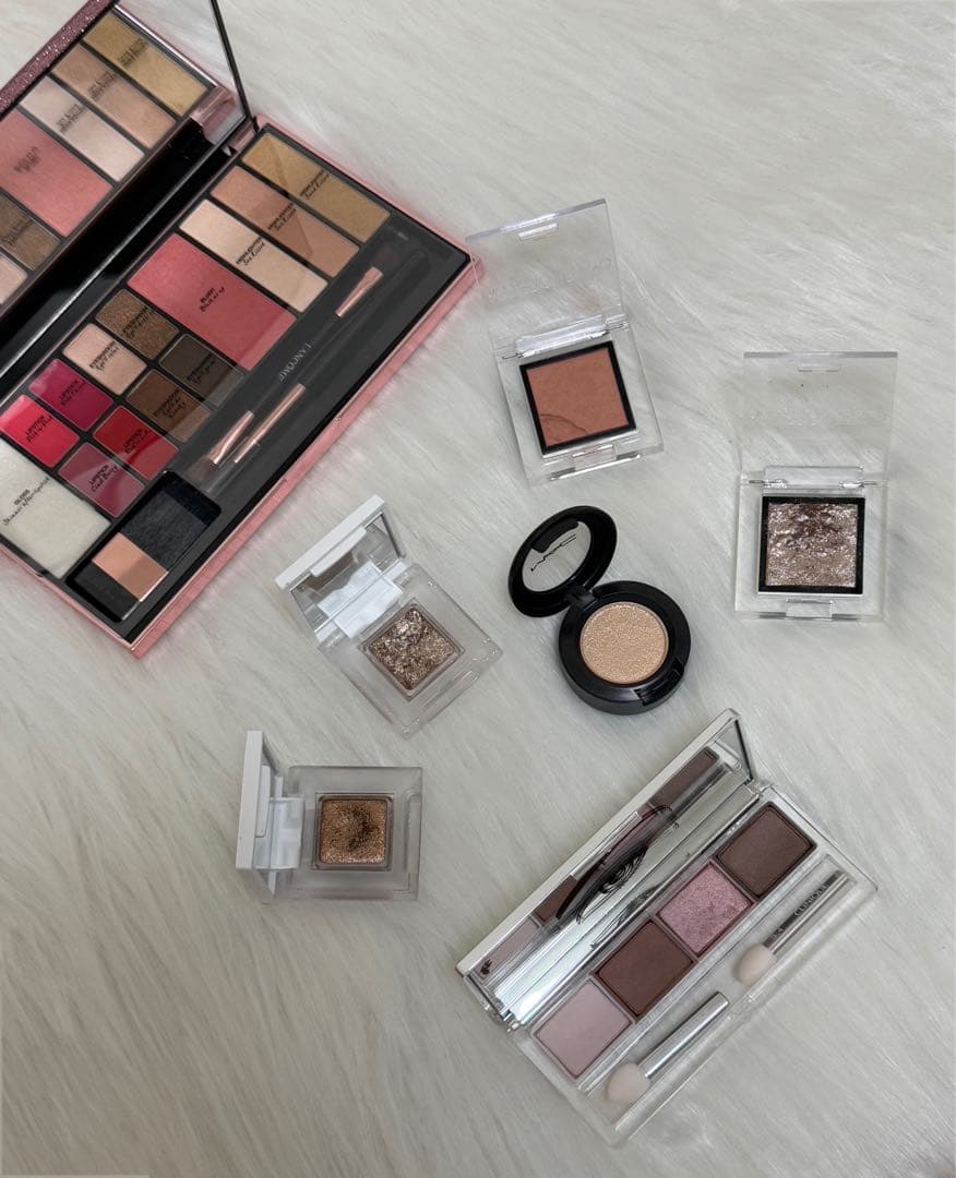 【最低価格！！まとめ売り！！】デパコス・スキンケア・ポーチ・バックまで！