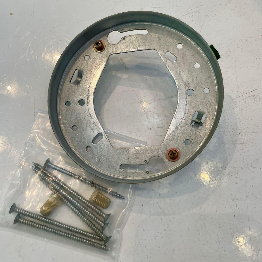 r194 IDC大塚家具×DELTA 8灯シャンデリア 上品でエレガント