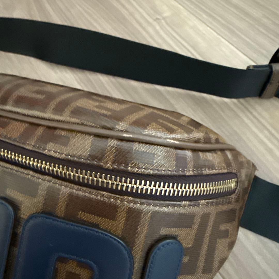 nana　FENDI ROMA ボディバッグ　フェンディ フィラ