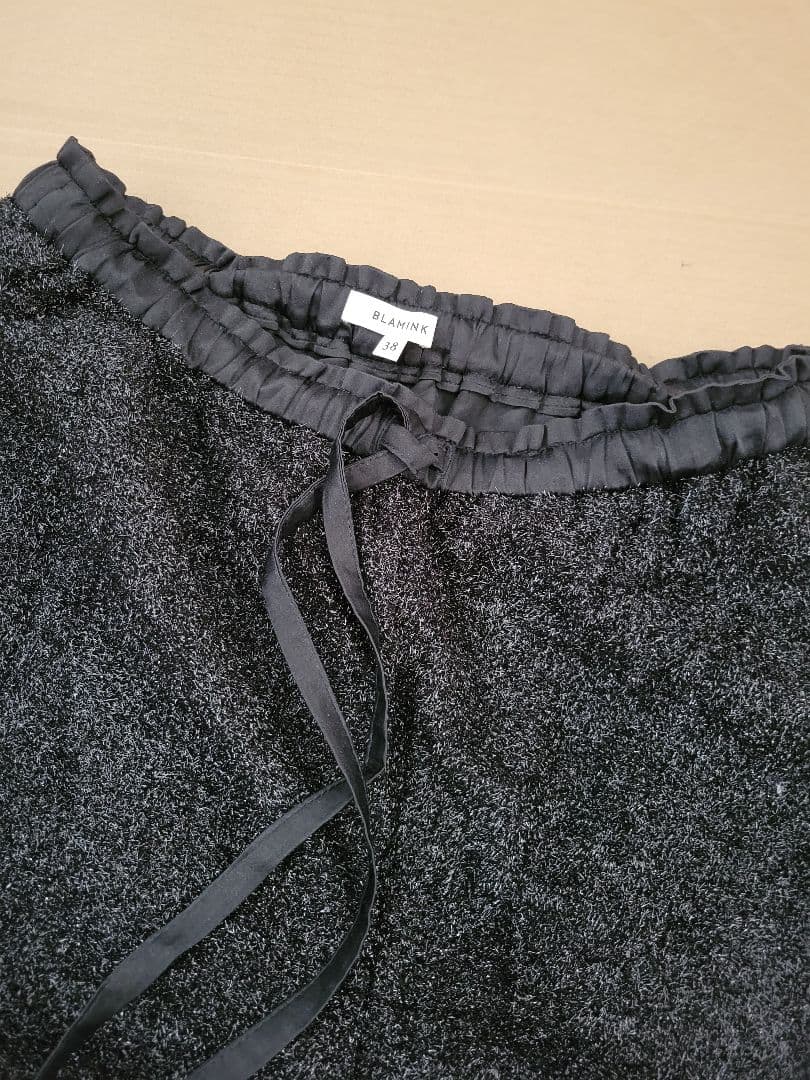 【sunu】BLAMINK 翁安芸さん着用 黒ラメ ドローストパンツ