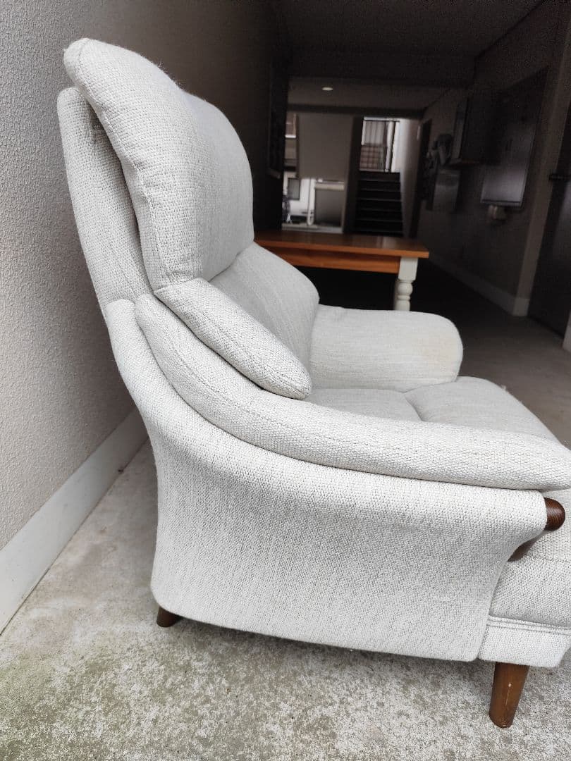 一人掛けソファ　ニトリ　コウテイ3