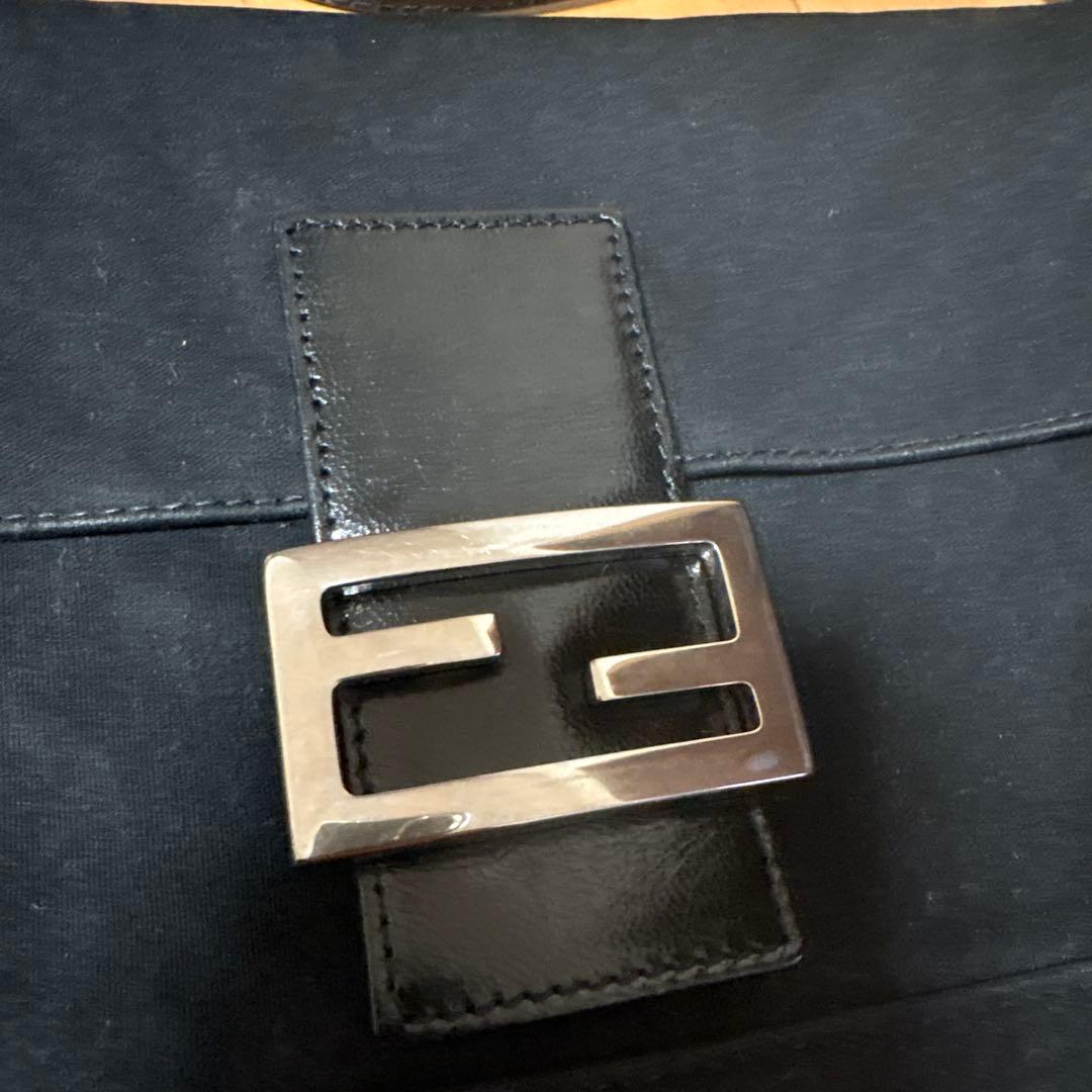 FENDI フェンディ　マンマバスケット　ショルダーバッグ　黒　ブラック
