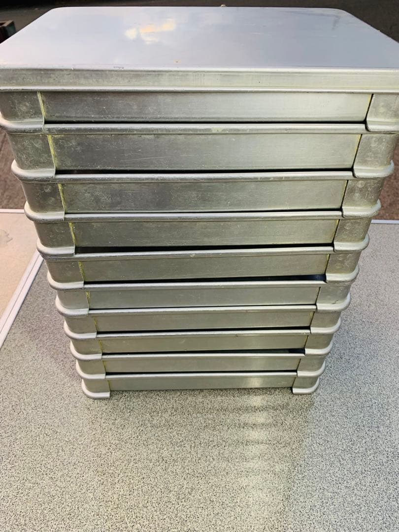 【餃子バット】10段　蓋あり　中古　スタッキング式　ケース　業務用　飲食費