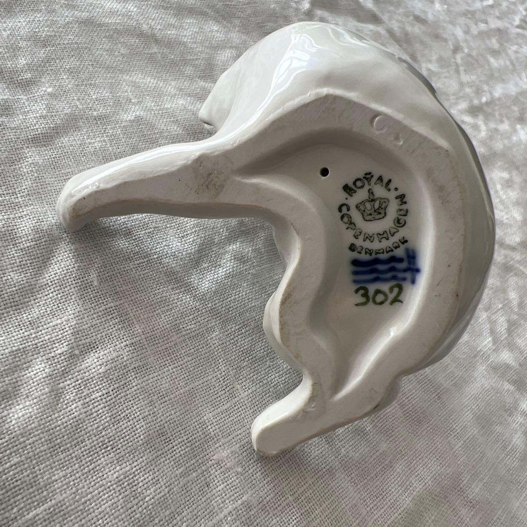   ロイヤル・コペンハーゲン 猫の置物 302