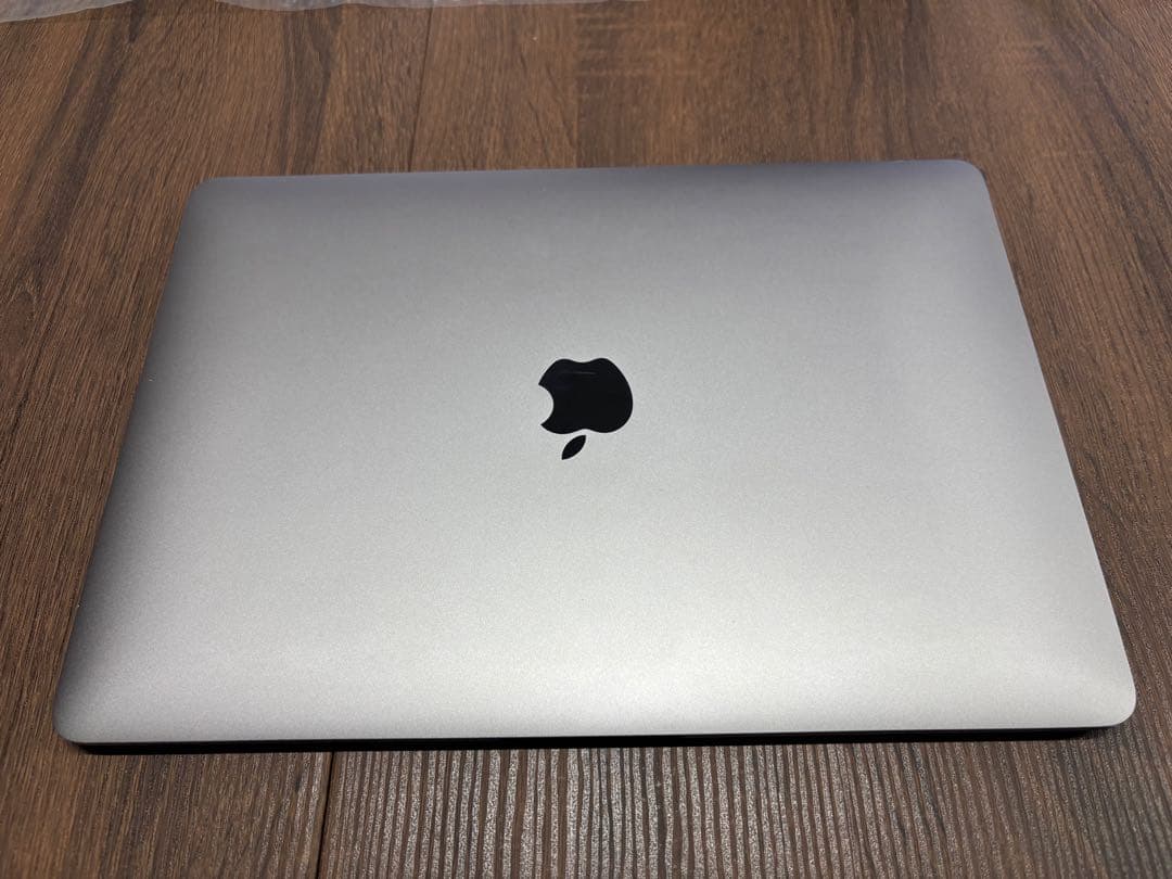 Apple M1チップ搭載13インチMacBook Air
