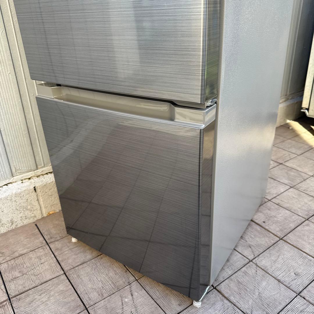 美品 HITACHI 2021年製 2ドア冷蔵庫 メタリックシルバー 154L