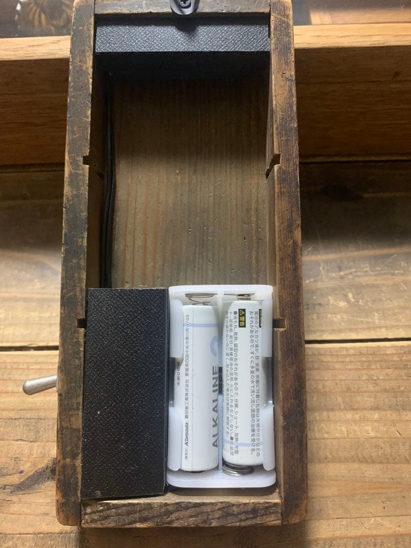 ① 古道具 アンティーク雑貨 古材とミニモールドのランプ