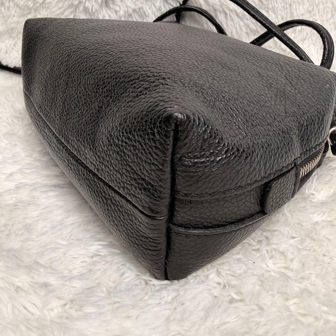 極美品✨ GIANNI CHIARINI アリファS ブラックショルダーバッグ