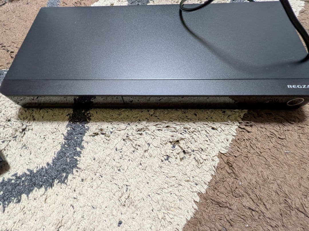 即購入⭕ REGZA DBR-T2010 ブルーレイレコーダー 本体とリモコン