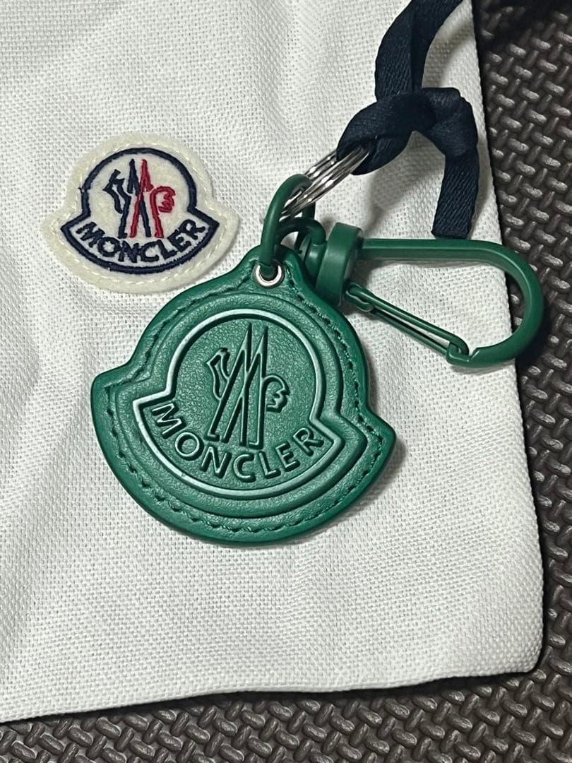 【国内正規品】MONCLER ロゴ キーリング