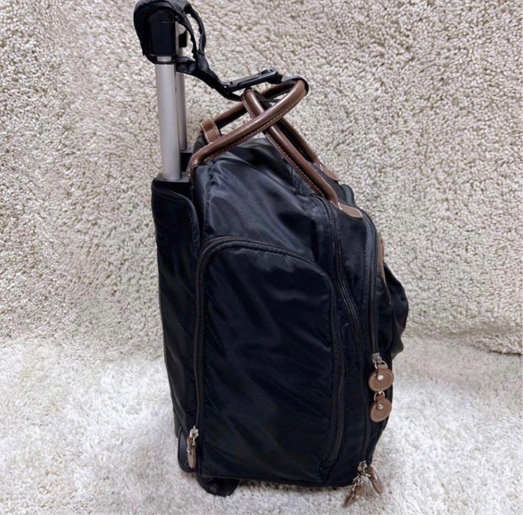 カナナ♥️キャリーケース