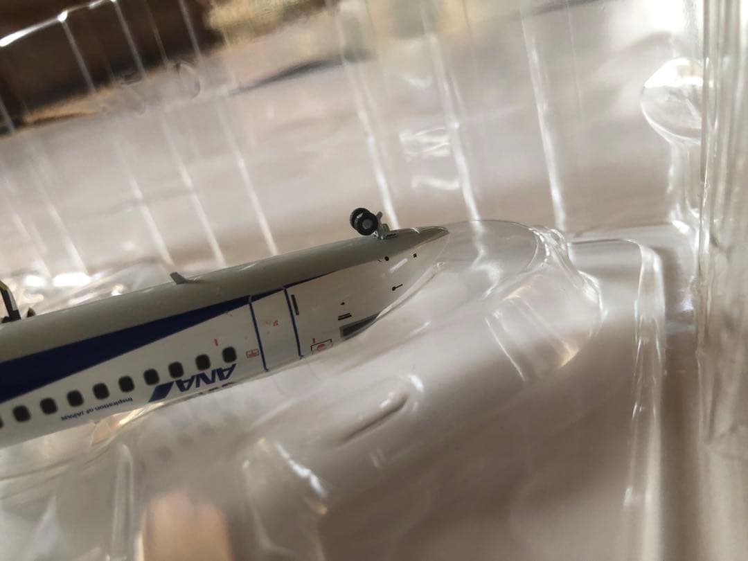 全日空商事　1/200 ANA DHC-8-400 ダイキャストモデル