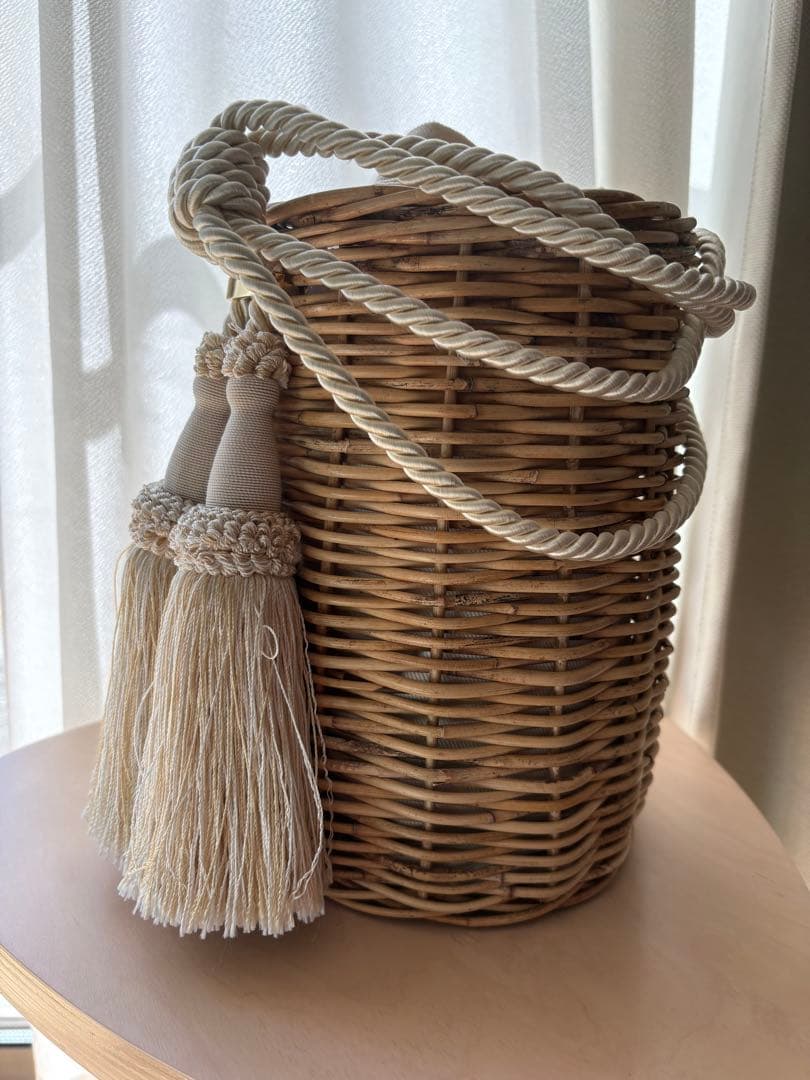 マニマリス MANIMARIS フリンジ付き かごバッグ 籠 ナチュラル 夏