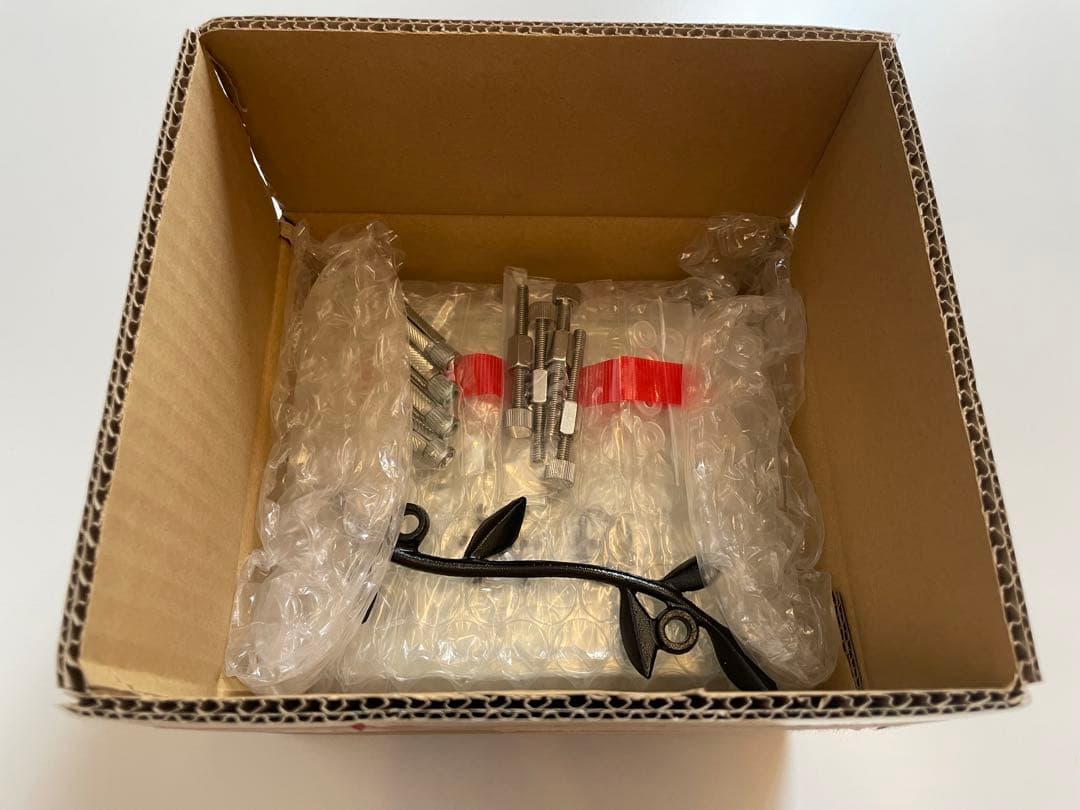 【新品】 LIXIL 表札 ガラスサイン 鋳物飾り付け 150角