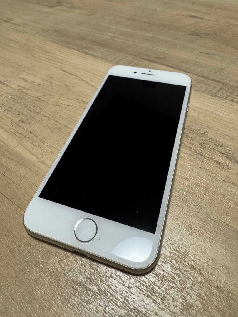 Apple iPhone7 シルバー 本体 128GB SIMロック解除済み