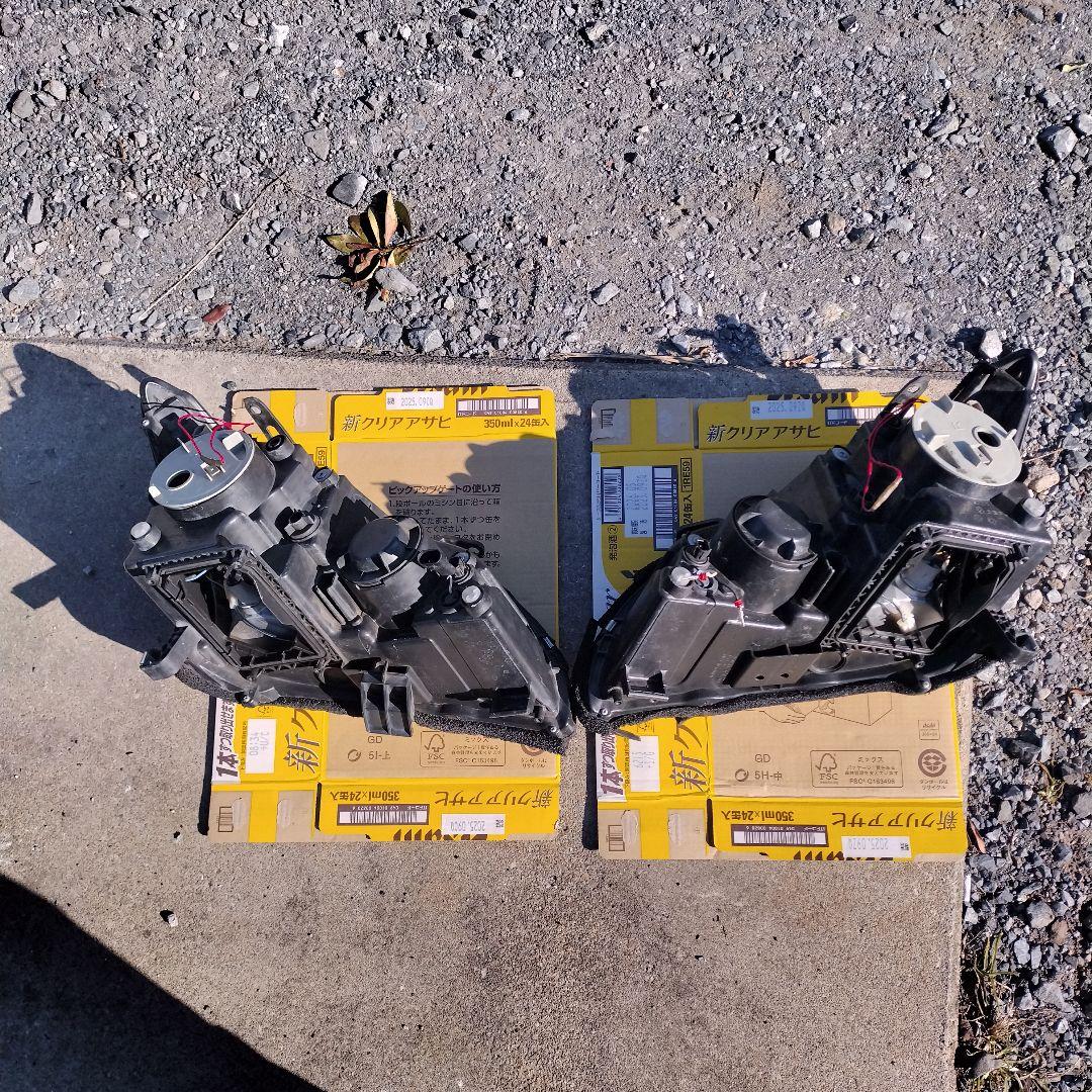 30 ハリアー 3連 ヘッドライト DEPO