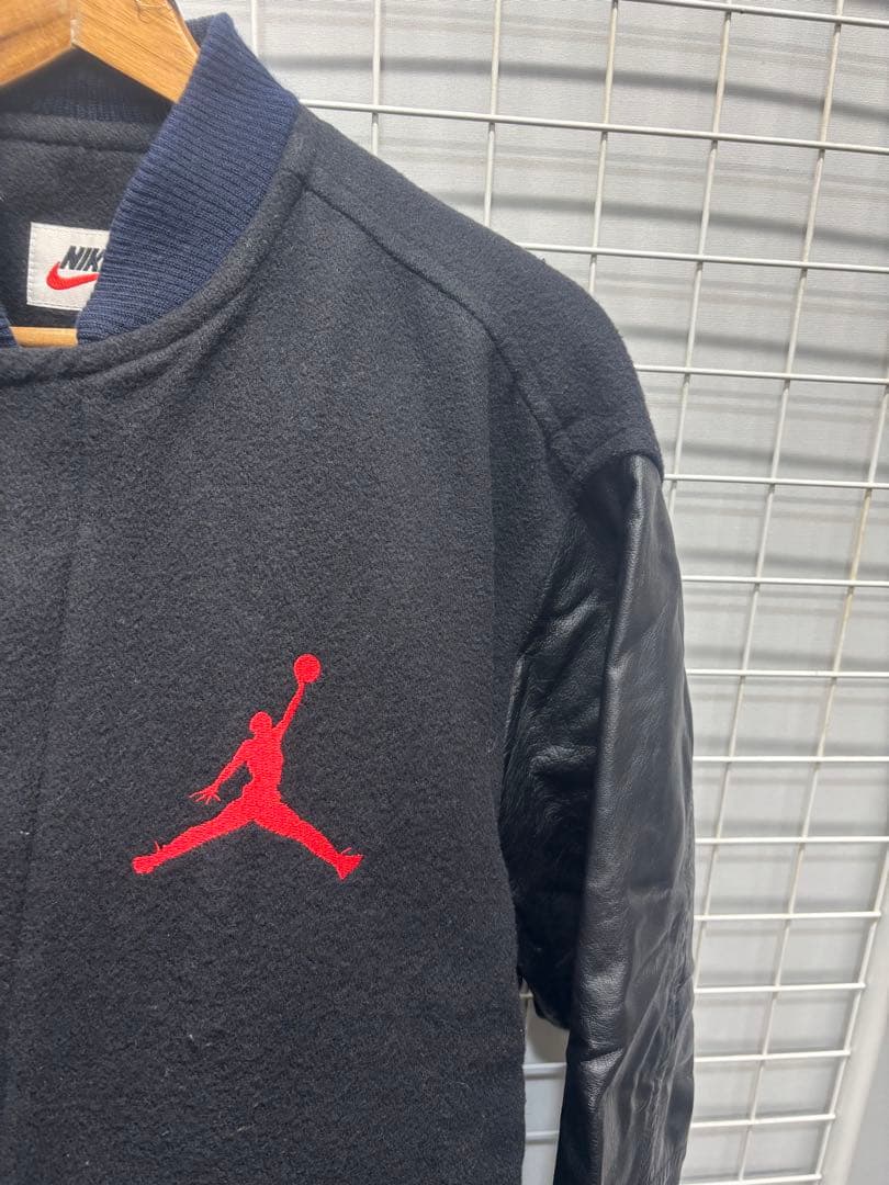 ［NIKE］ナイキ　ジョーダン90s 袖革　スタジャン100 2511-440