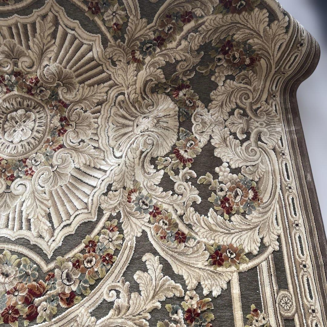 ペルシャ風ベルギー絨毯ジェノバ新品未使用