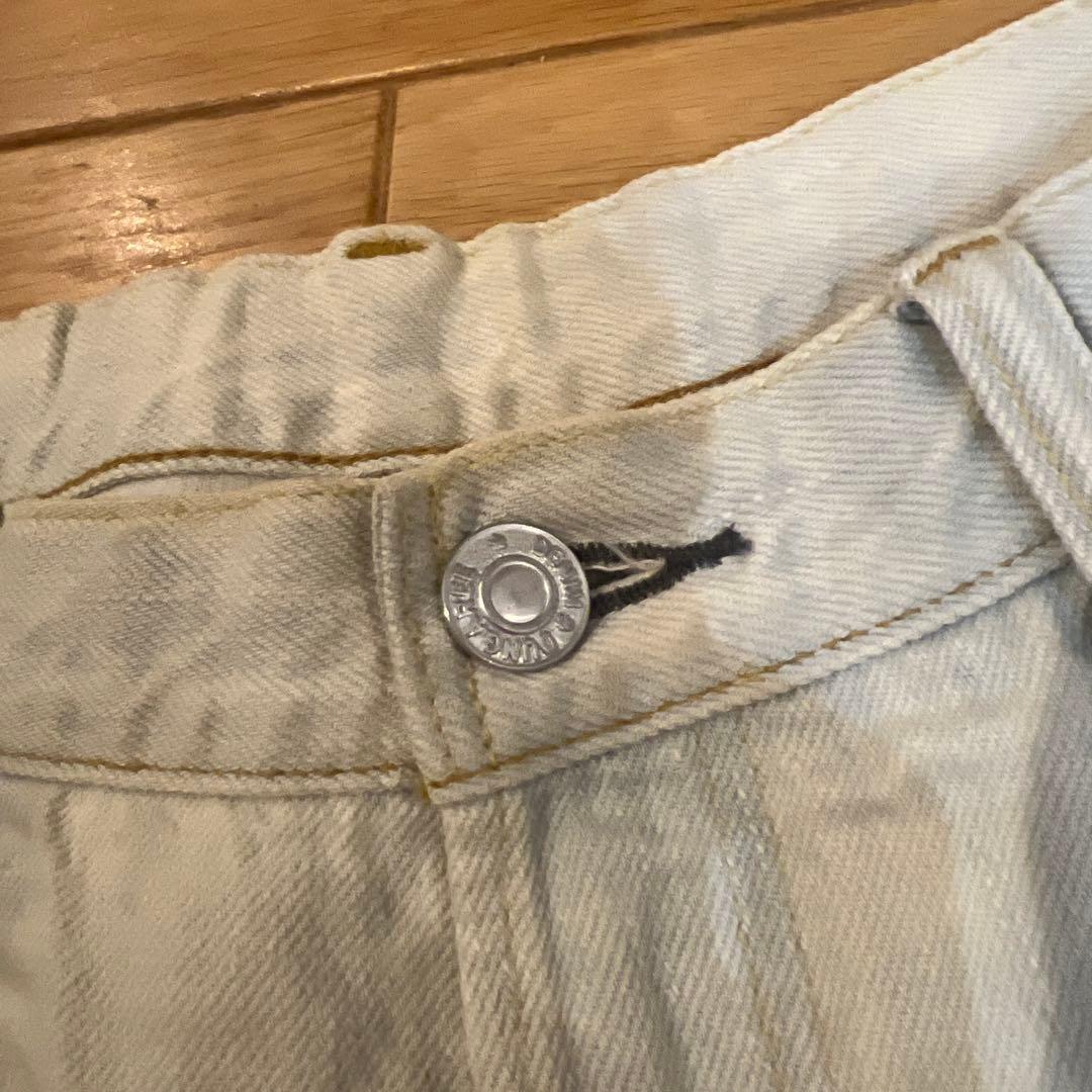 【ほぼ未使用】デニムダンガリー ダメージ　ジーンズ　150cm