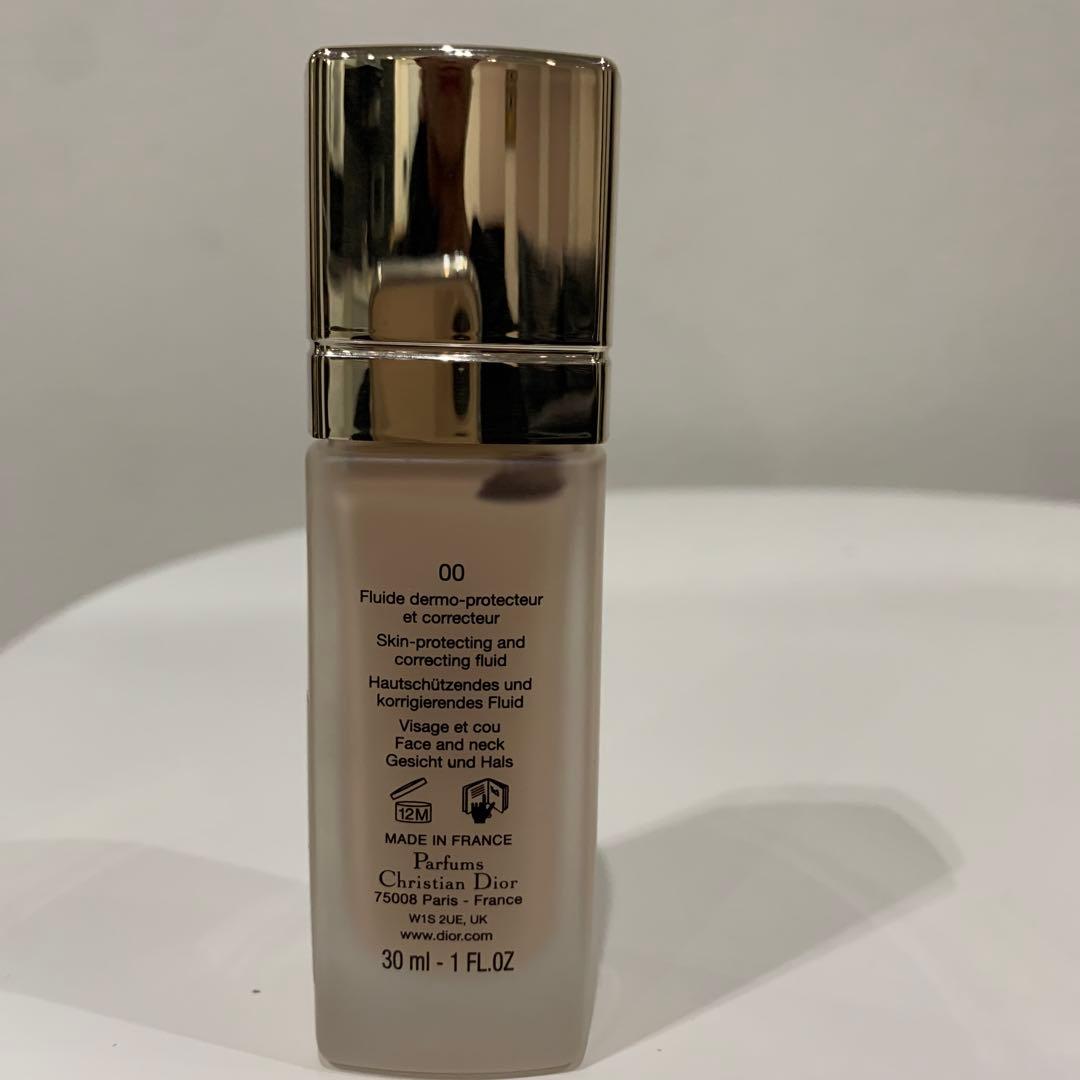 Dior プレステージ ホワイト ル プロテクターUVルミエール BB 00
