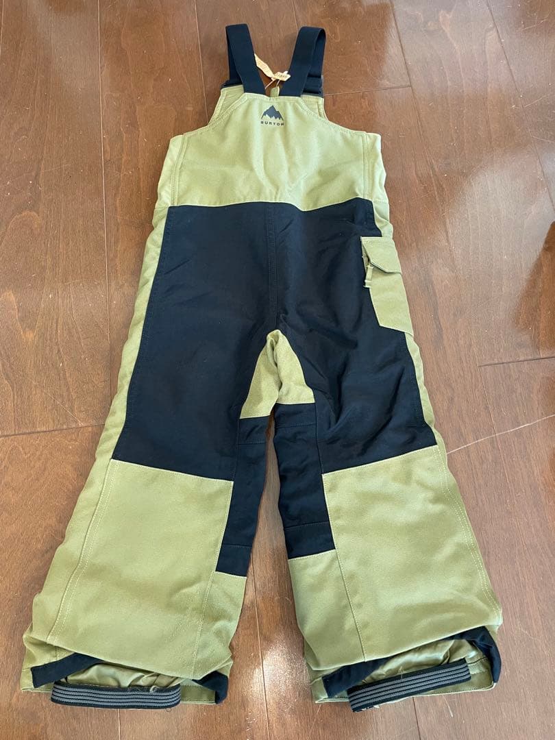 BURTON キッズ　スノーボードウェア　上下セット　４Ｔ　クリーニング済