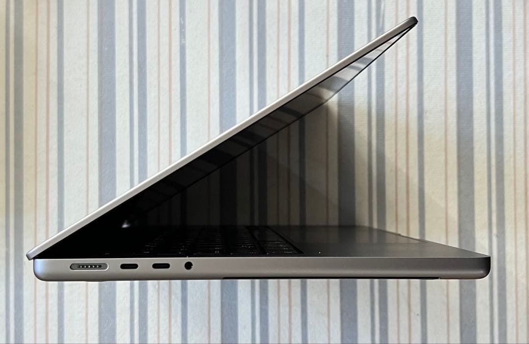 訳品 MacBook Pro 14インチ M1 Pro/16GB/512GB