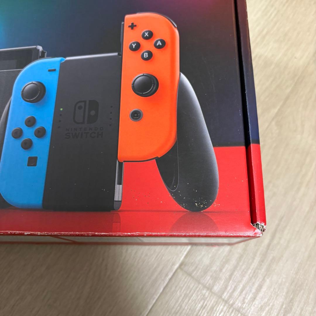 Nintendo Switch 純正ケース付き