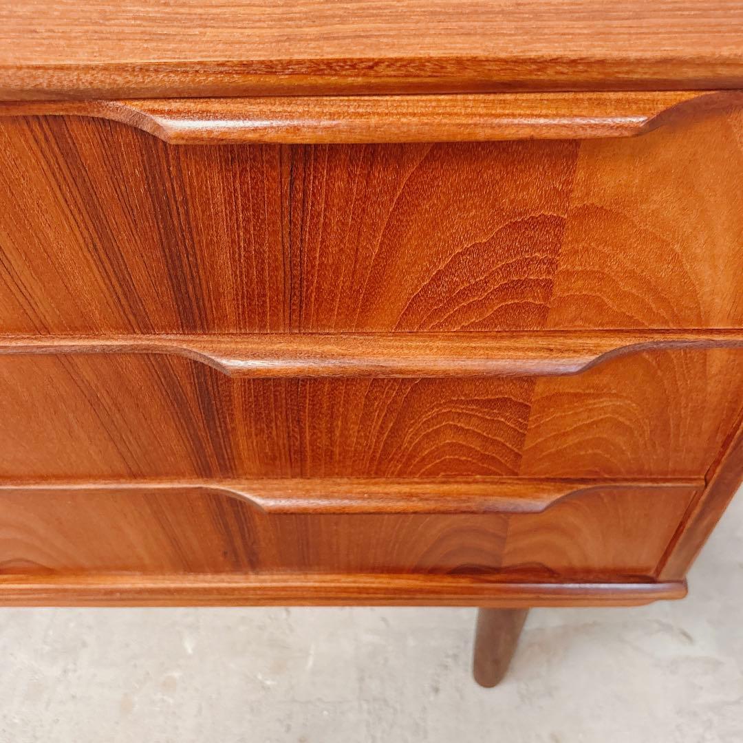 【招き猫】デンマーク　チーク材　三段チェスト　北欧家具　北欧ビンテージ