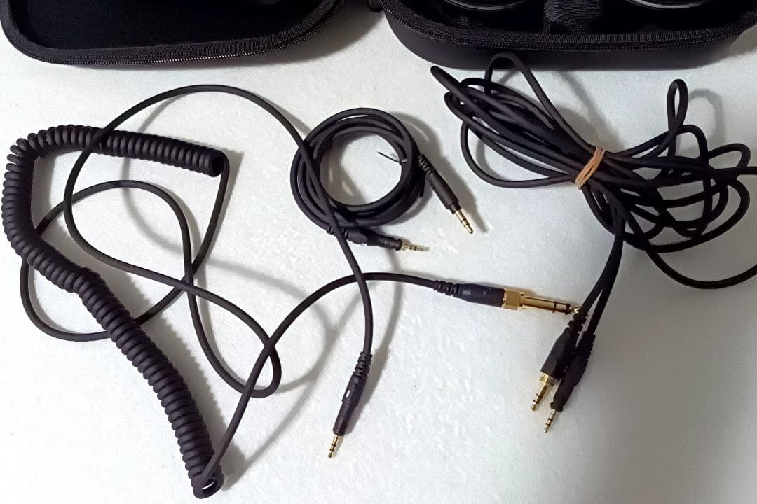 オーディオテクニカ 'ATH-M70x プロフェッショナル モニターヘッドホン