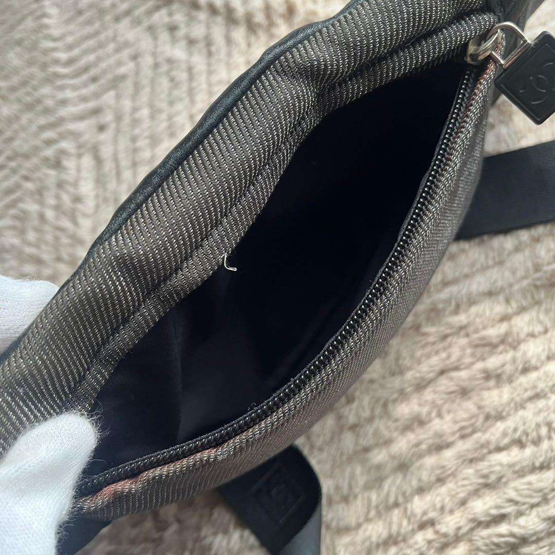 希少 CHANEL SPORTSライン ココマーク ボディバッグ