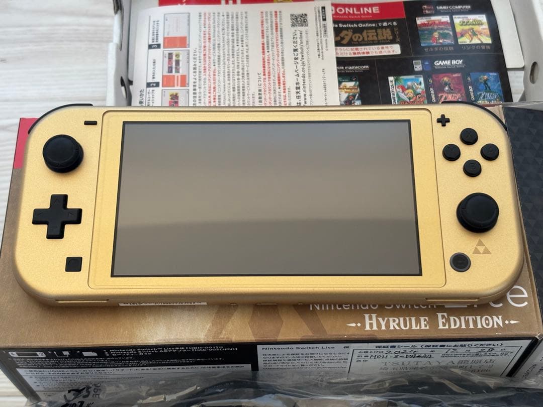 【美品】Nintendo Switch Lite Hyrule Edition