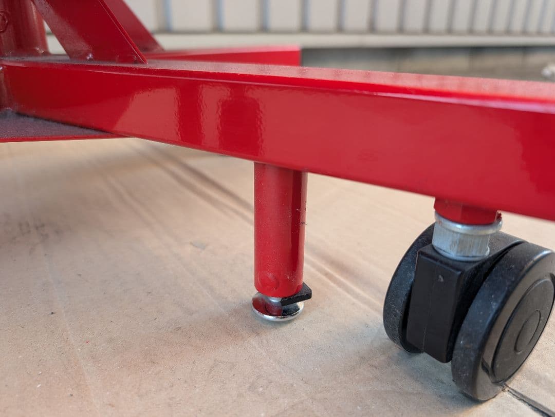 回転式スチールラック　4段本棚　キャスター、ストッパー付き