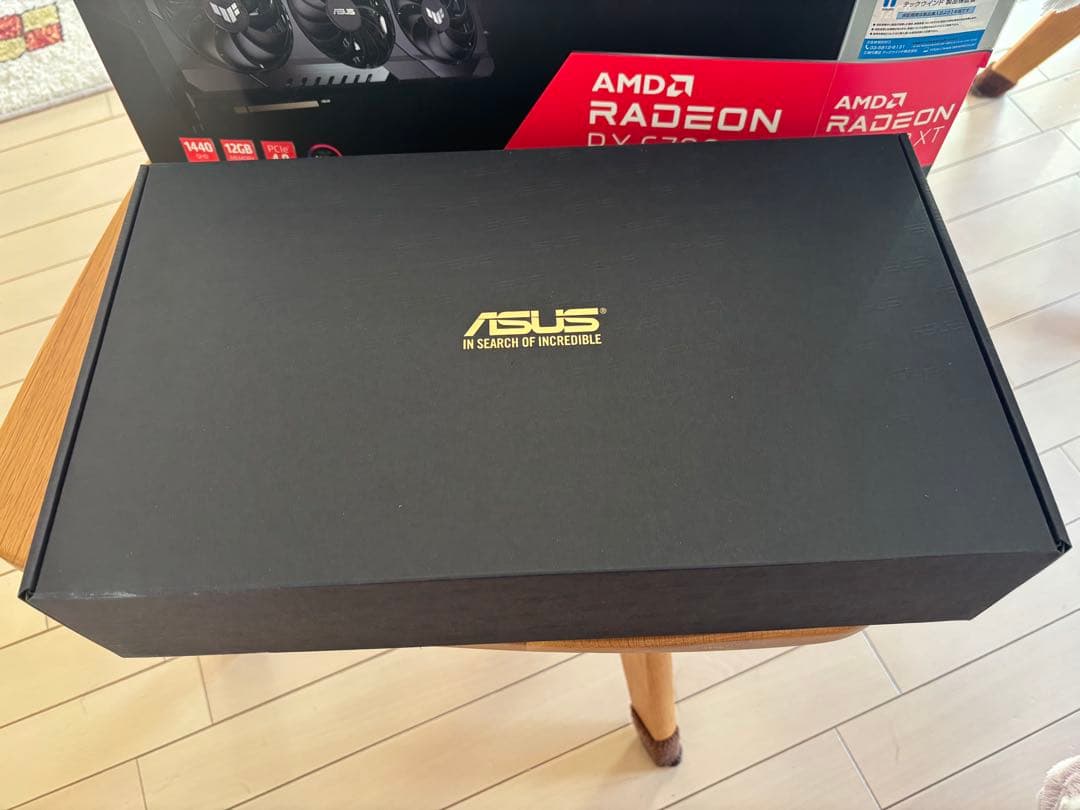 ASUS Radeon RX 6700 XT グラフィックスカード